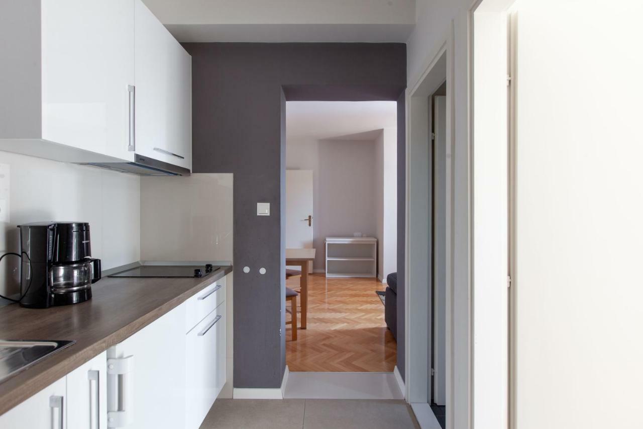 Apartments Agneza Tucepi Exterior photo